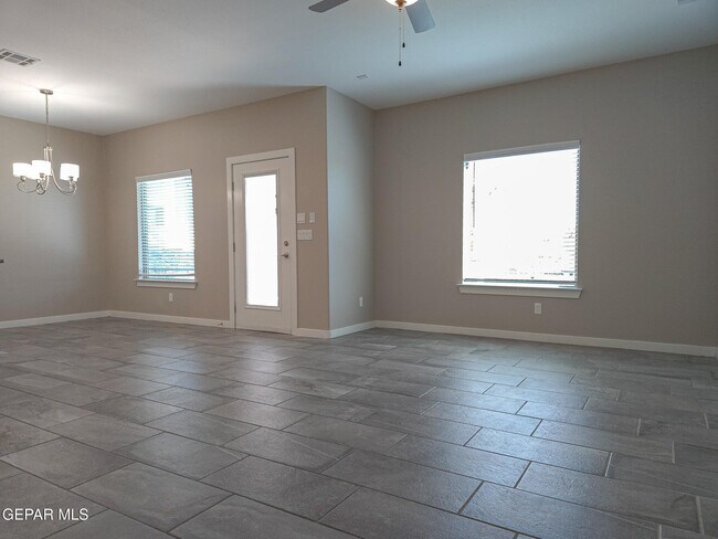 Photo - 2704 Tierra Oasis St