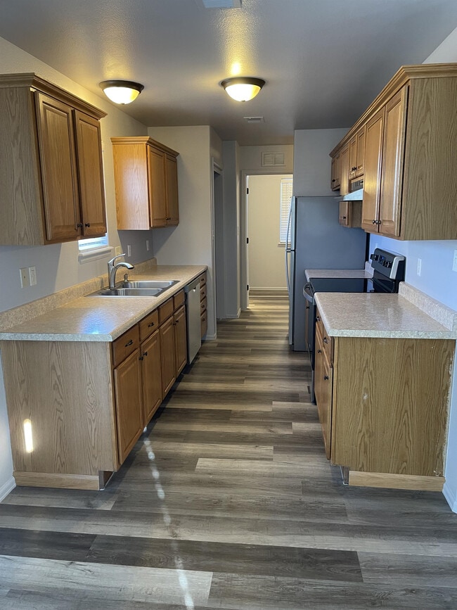 Photo - 2981 Redbud Ct