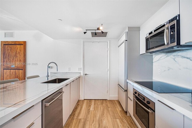 Photo - 50 Biscayne Blvd Unit 2706