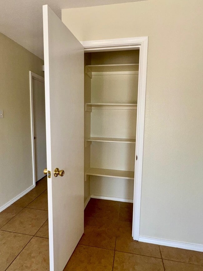 Photo - 3807 Katiana Dr