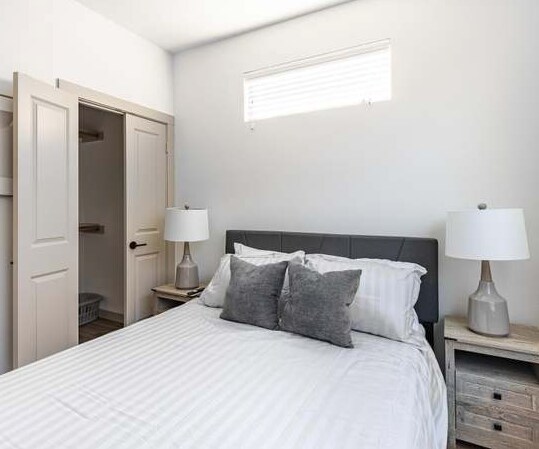 Photo - 950 Henderson St Unit ID620114