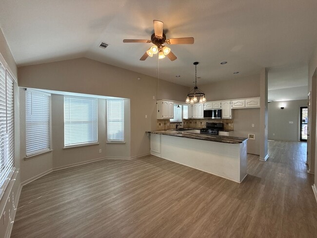 Photo - Make this gem your new 3 bedroom, 2 bathroom home!
