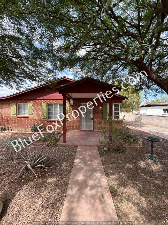 Photo - 2309 N Chrysler Dr Casa