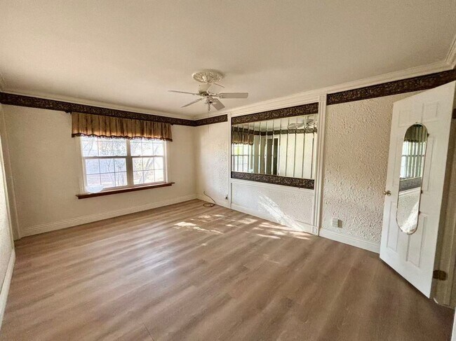 Photo - Charming single story home with 4 bedrooms and 3 bathrooms