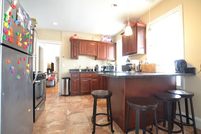 Photo - 131 Nottinghill Rd Unit 2