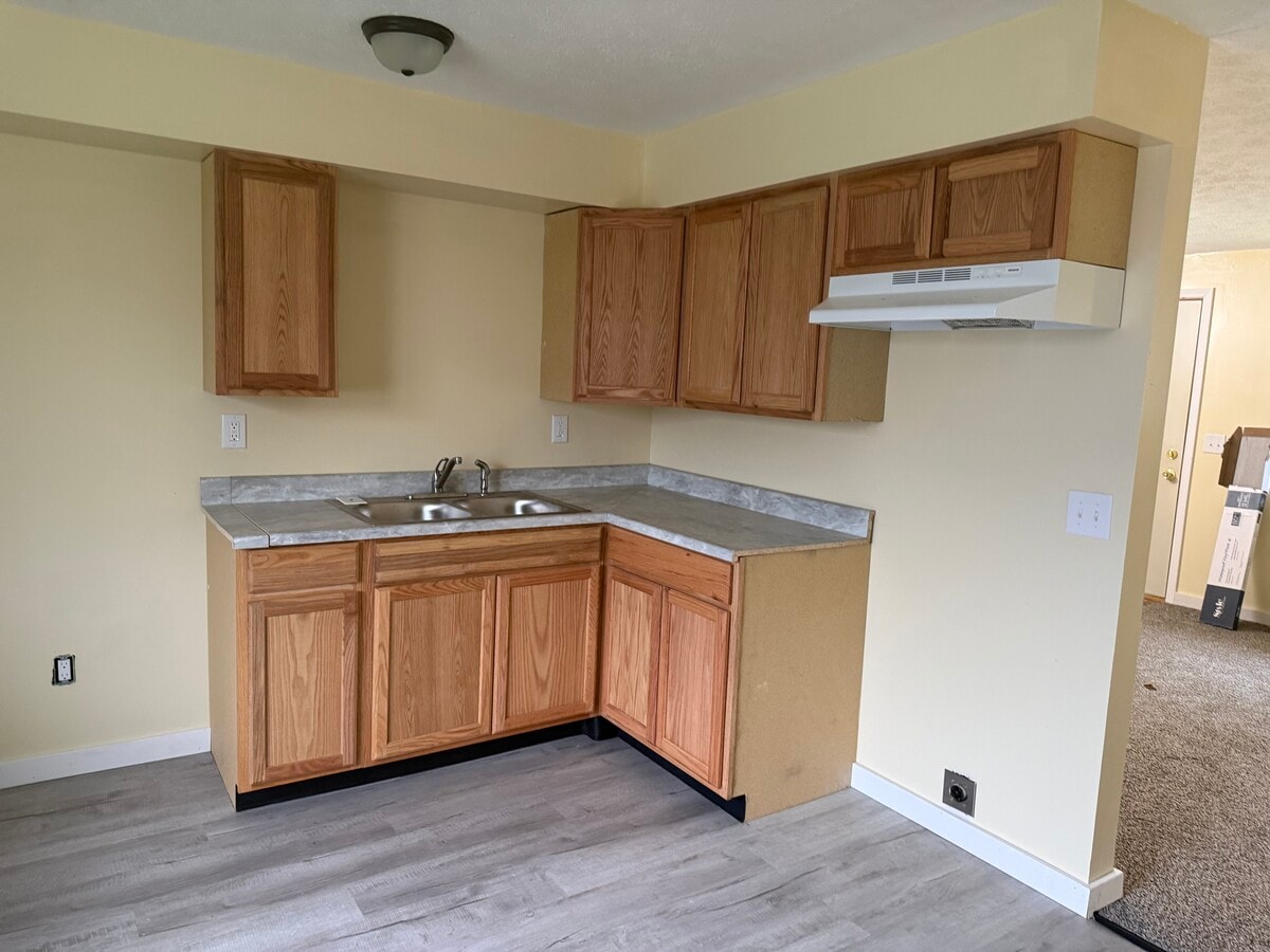Photo - 1518 Loddy Ave NE
