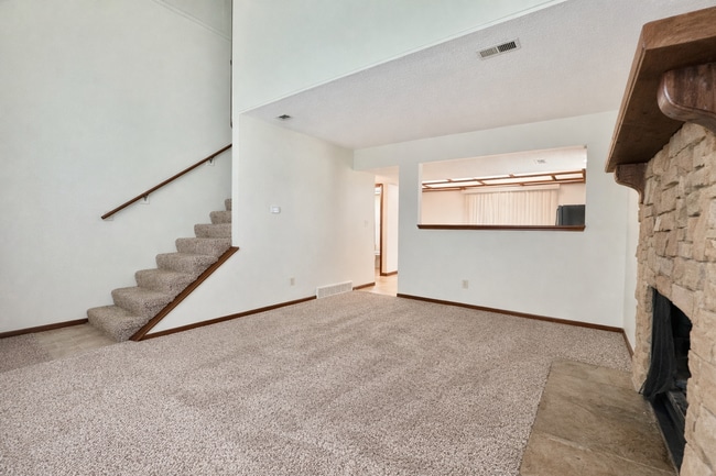 Photo - La Chateau Duplexes Unit 1526