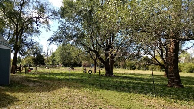 Photo - Amazing Country property!