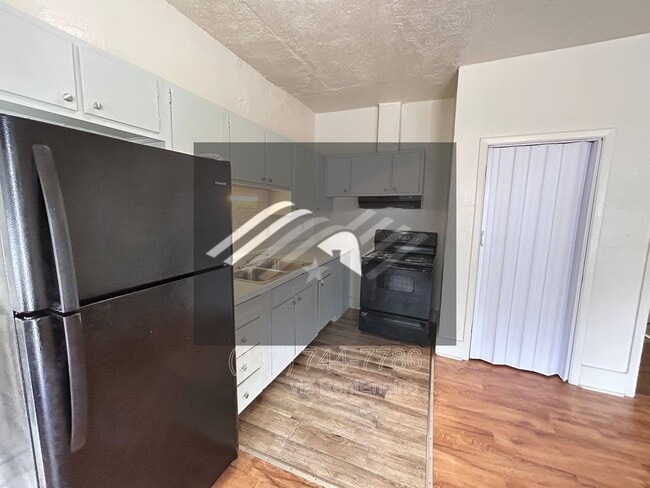 Photo - 4702 Bryant Ave Unit 1