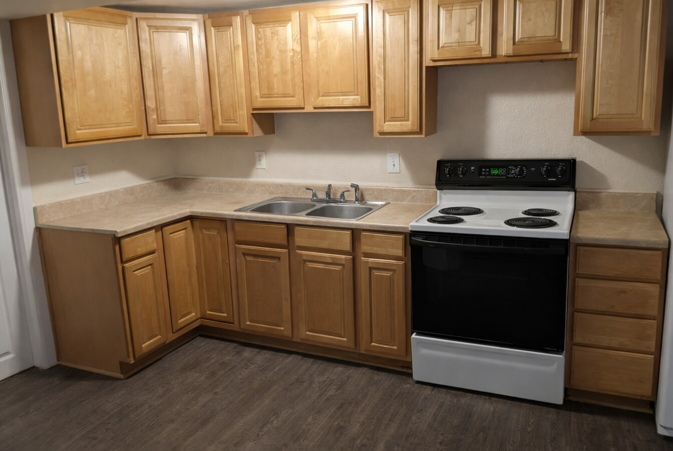 Photo - 1157 Akron St