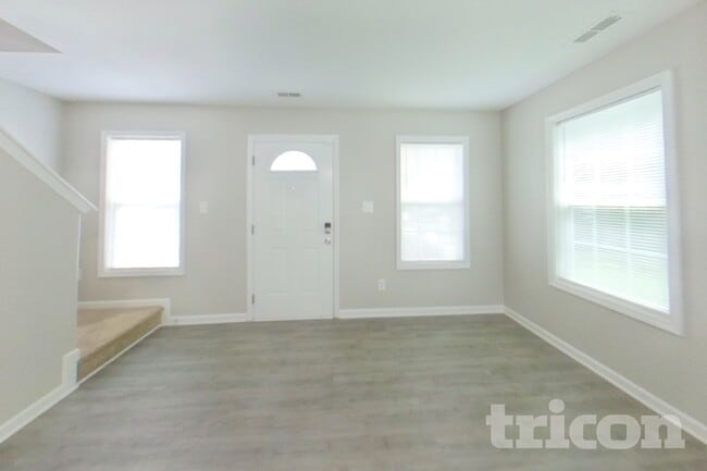 Photo - 3014 Great Falls Dr
