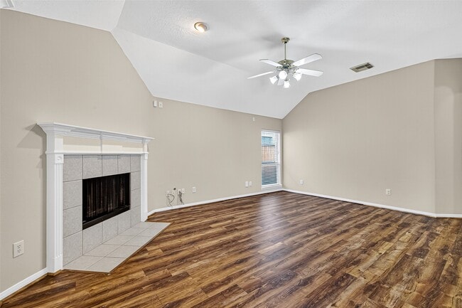 Photo - 4014 Shoreview Ln