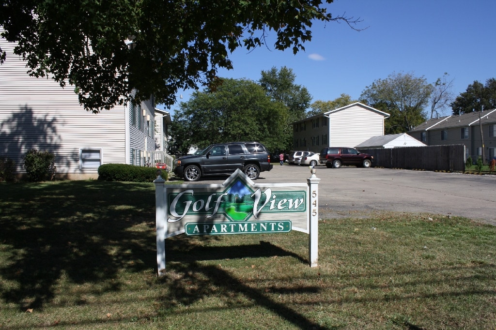 Golf View Apartments - Golf View Apartments