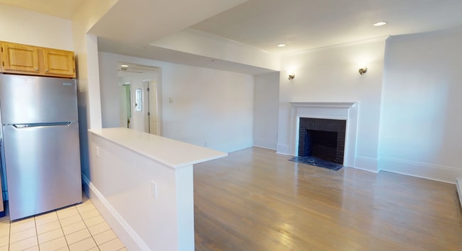 Photo - 1410 Beacon St Unit 3