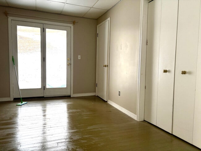 Photo - 155 E Main St