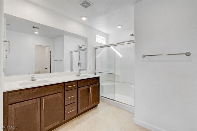 Photo - 4924 Chidlaw Ave