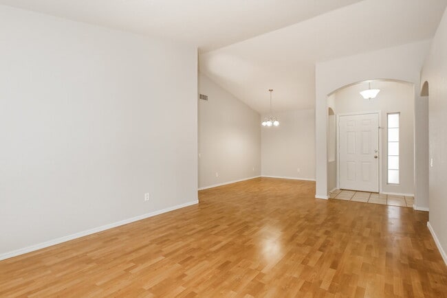 Photo - 6402 W Potter Dr