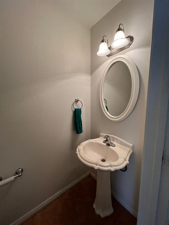 Photo - 5409 Evans Ave