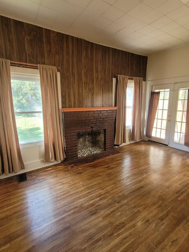 Photo - 1404 Bass Ave Unit Apt C