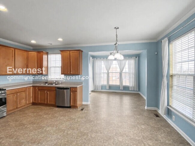 Photo - 129 Macon Dr