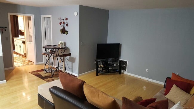 Photo - 405 Glendale Ave Unit A3