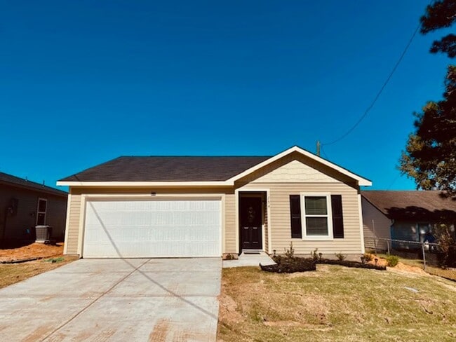 Building Photo - Prepare to be impressed by this DELIGHTFUL... Rental