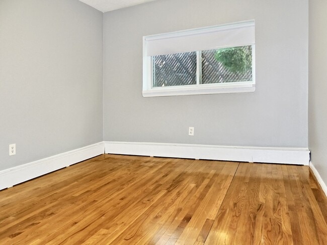 Photo - 541 Adams St Unidad #6