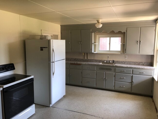 Photo - 212 State St Unit 7