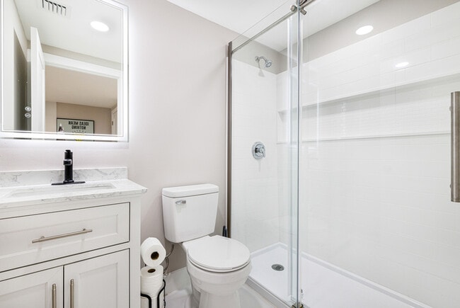 Photo - Englewood Padsplit Co-living Affordable Ho...