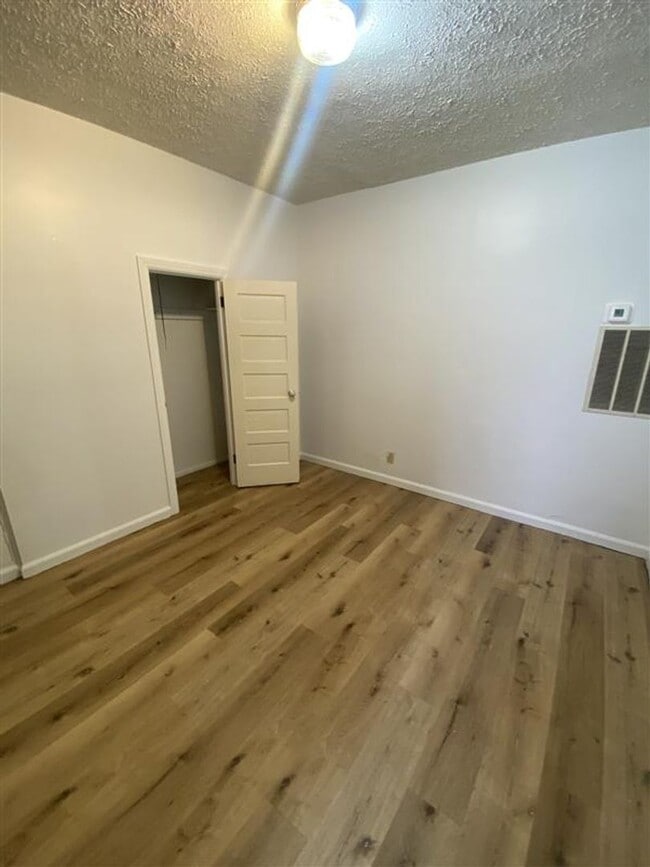 Photo - Arrasmith Apartments