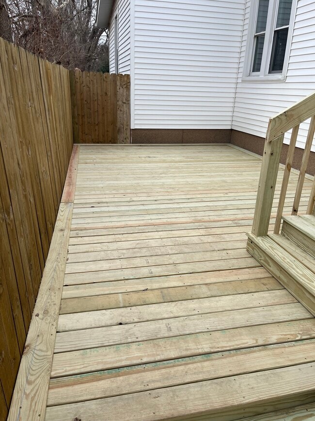 Photo - 100 Dixon Ave Unit #B