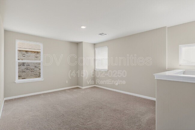 Photo - 1712 Amaranth Ln