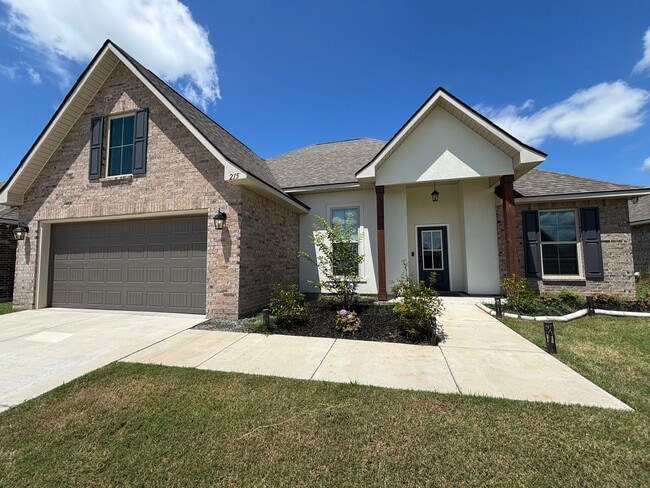 Building Photo - BENTON SCHOOLS WITH COMMUNITY POOL (WILLOW HEIGHTS SUBDIVISION)
