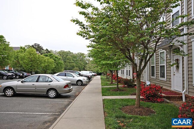 Photo - 1039 Carrington Pl