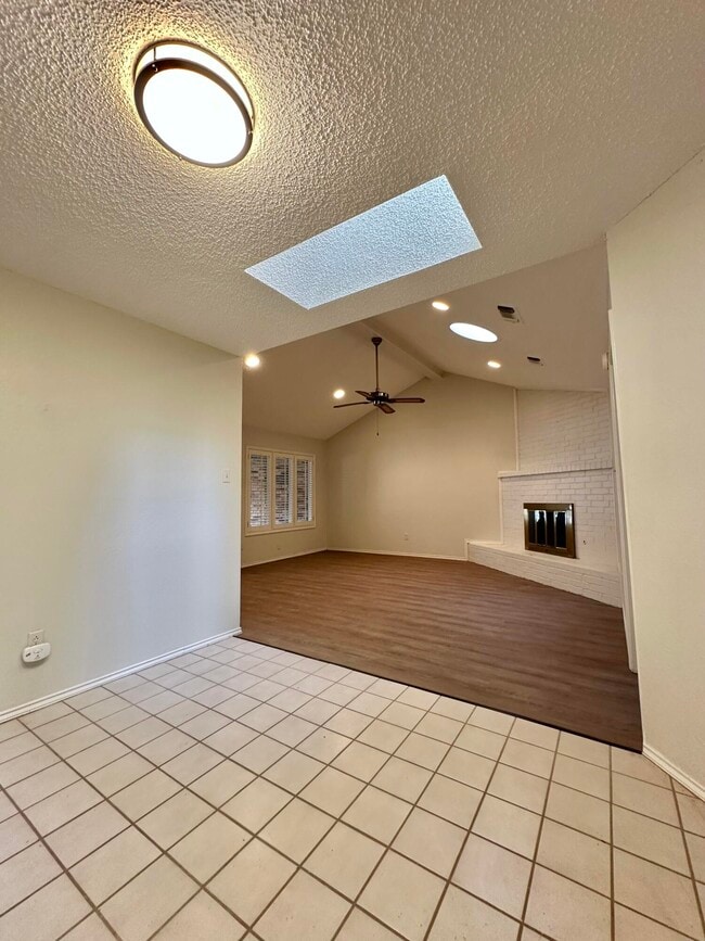 Photo - 106 N Troy Ave