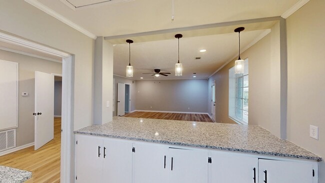 Photo - Walk to Downtown Prattville!!! 4/2 Completely Updated!