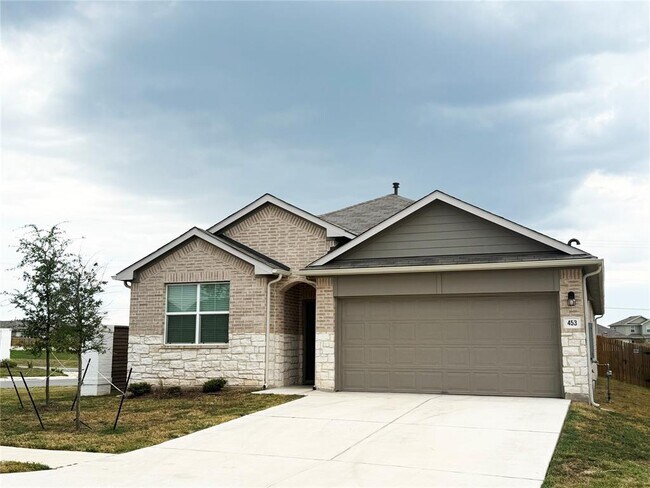 Photo - 453 Apache Plum Dr
