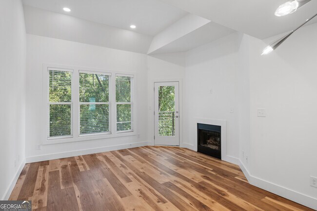 Photo - 855 Piedmont Ave NE Unit 1G