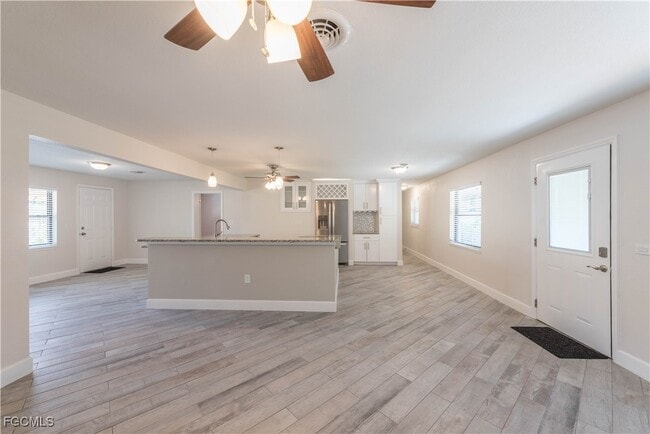 Photo - 1411 San Juan Ave