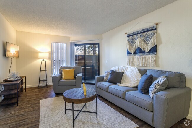 3BR, 2BA - 1,175SF