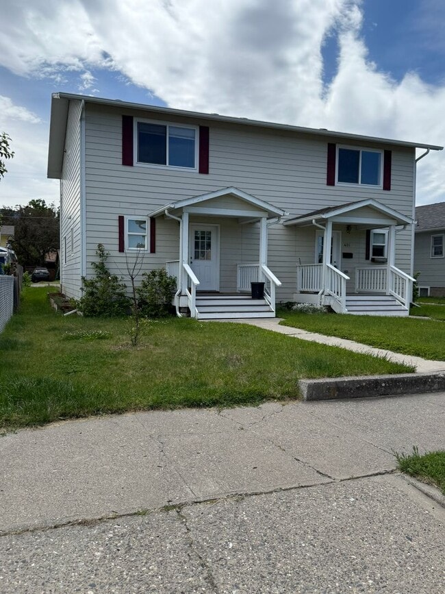 Building Photo - 408 S 12th St