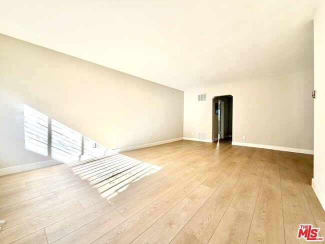 Photo - 925 S Holt Ave Unit 2