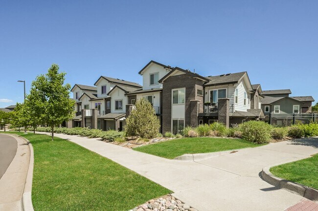 14933 E Belleview Dr