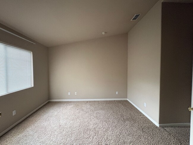 Photo - 148 Mike Gartrell Cir