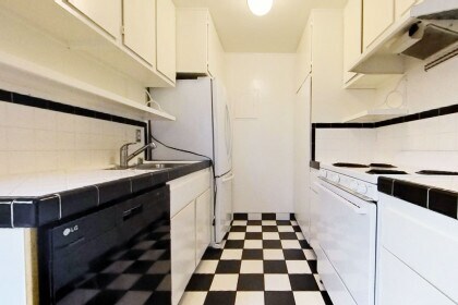 First floor kitchen - 3512 Pacific Ave