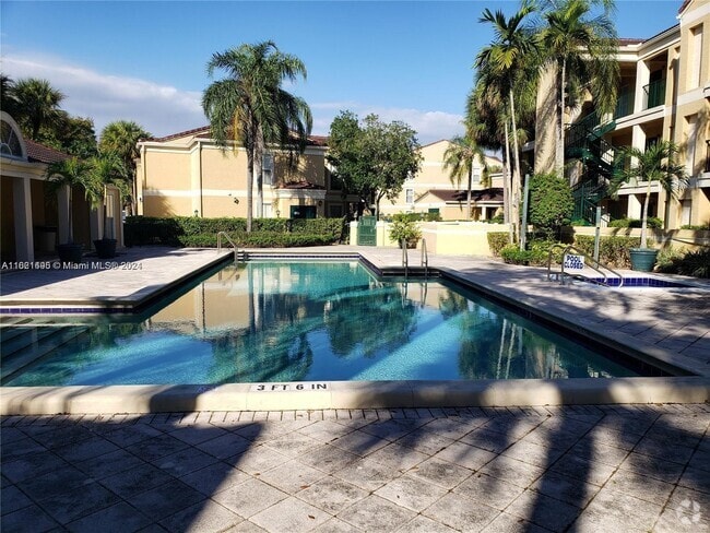 Building Photo - 949 Riverside Dr Unit 421 Rental