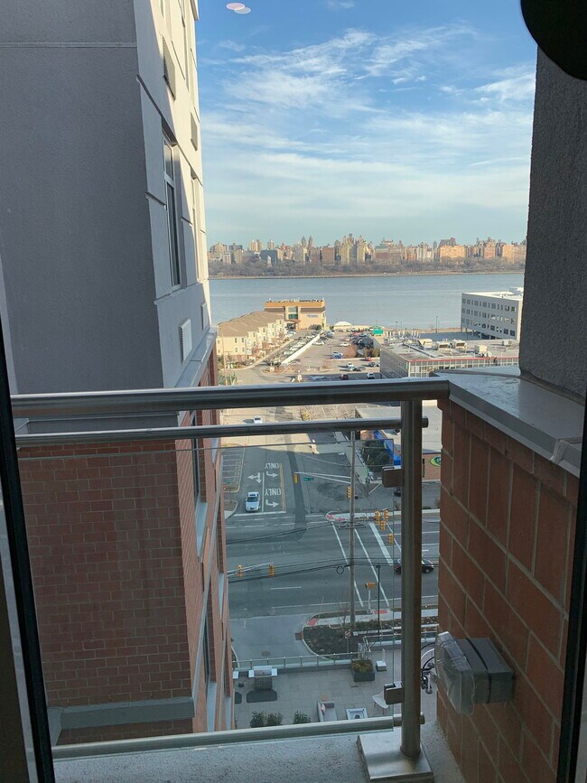 Building Photo - Boulevard East, North Bergen, NJ 07047 - 2... Unit 301 Rental