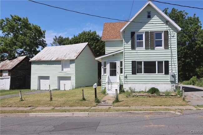 Photo - 318 W Hoard St