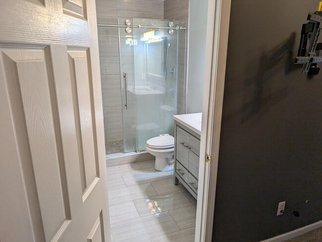 Photo - 24540 Pinehurst Ave