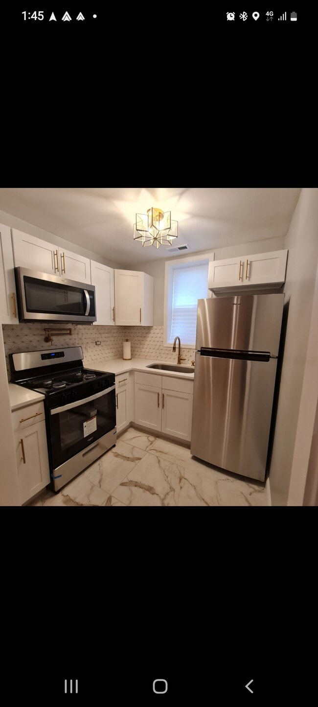Photo - 6208 W Wrightwood Ave Unit Large studio